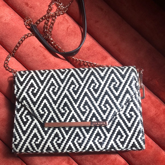 Ted Baker Black and White Geometric Women's woven small Bag roses gold chain - Picture 1 of 11